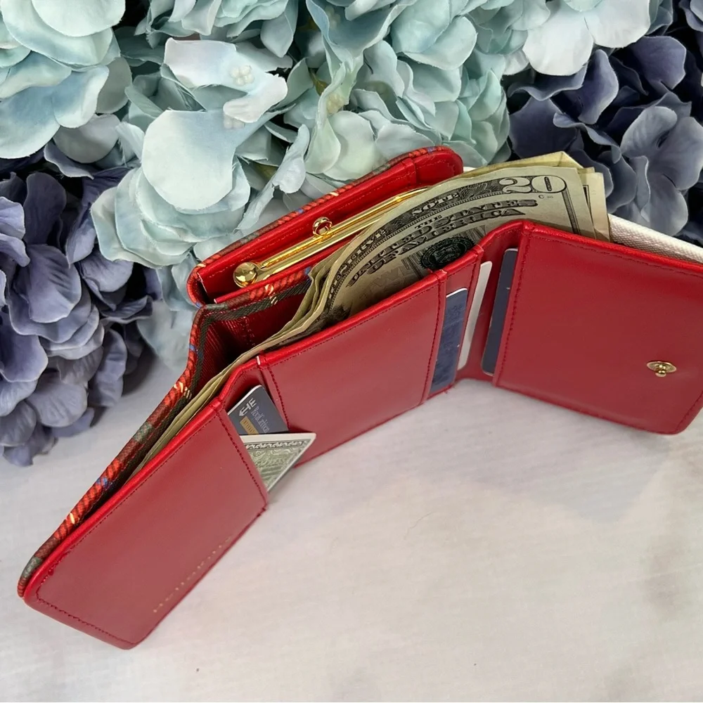 Red and White Hello Kitty Wallet and Coin Purse - Picture 10 of 16